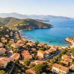 Quels villages choisir pour retracer ses origines en Normandie ?